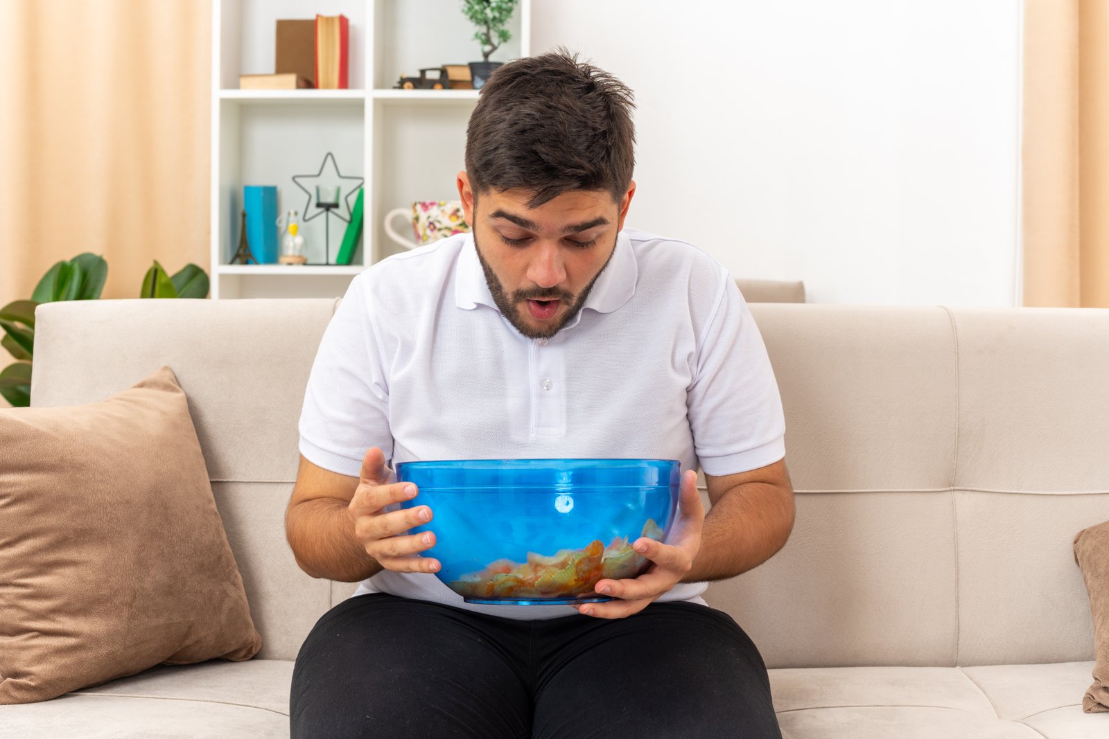 Why Do You Feel Full After Eating Only a Small Amount?
